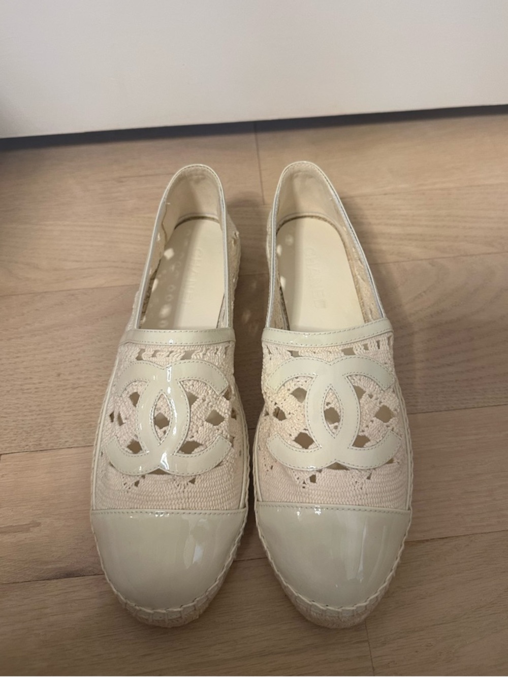 NIB Chanel Macrame and Patent Espadrilles in Beige and Ivory